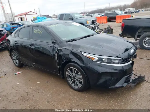 3KPF24AD0PE622600 2023 KIA FORTE - Image 1