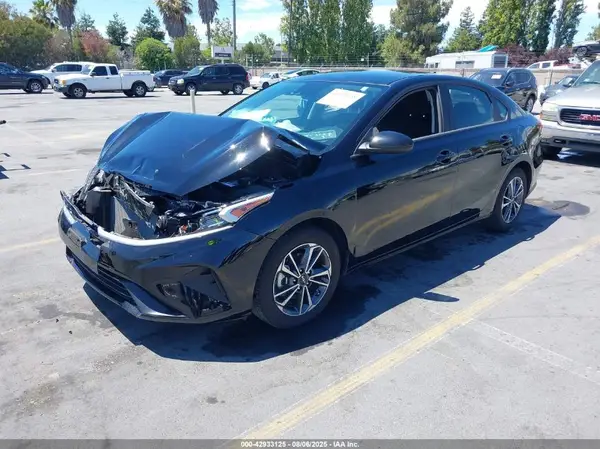 3KPF24AD0PE622774 2023 KIA FORTE - Image 2