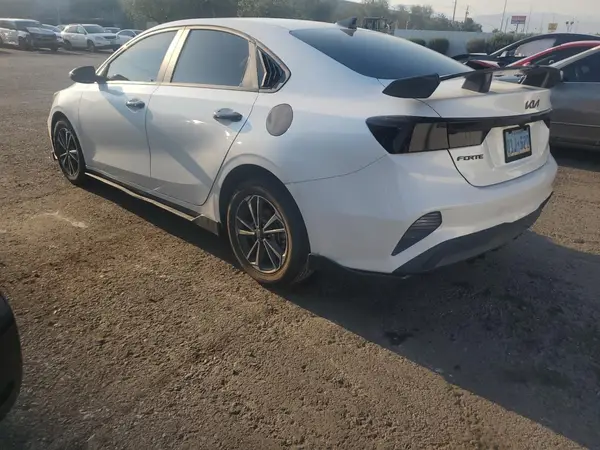 3KPF24AD0PE624752 2023 KIA FORTE - Image 2