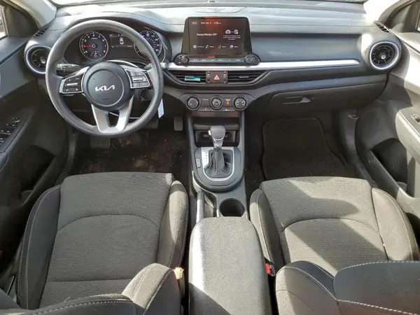 3KPF24AD0PE625402 2023 KIA FORTE - Image 8