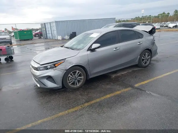 3KPF24AD0PE625495 2023 KIA FORTE - Image 2