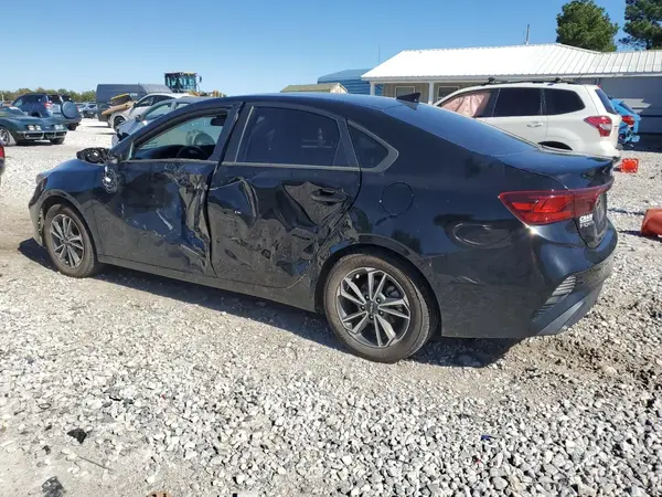 3KPF24AD0PE627182 2023 KIA FORTE - Image 2
