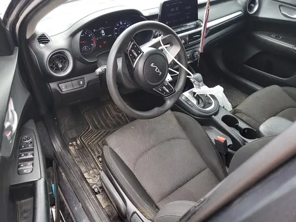 3KPF24AD0PE627375 2023 KIA FORTE - Image 8