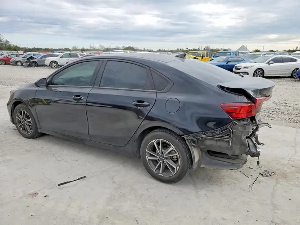 3KPF24AD0PE628056 2023 KIA FORTE - Image 2
