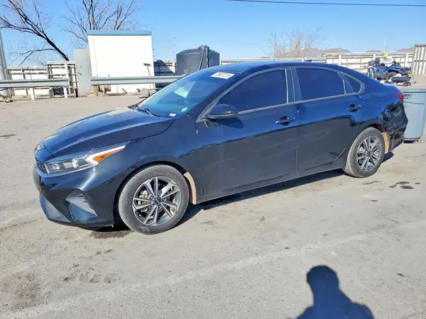 3KPF24AD0PE629868 2023 KIA FORTE - Image 1
