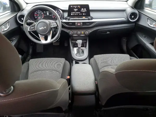 3KPF24AD0PE630356 2023 KIA FORTE - Image 8