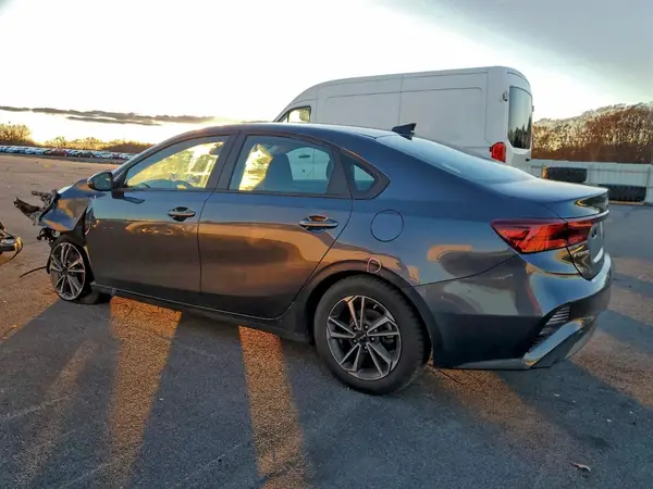 3KPF24AD0PE631751 2023 KIA FORTE - Image 2