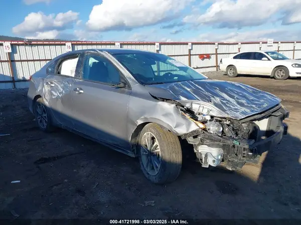 3KPF24AD0PE631782 2023 KIA FORTE - Image 1