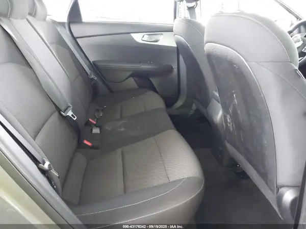 3KPF24AD0PE632978 2023 KIA FORTE - Image 8
