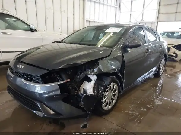 3KPF24AD0PE633113 2023 KIA FORTE - Image 2