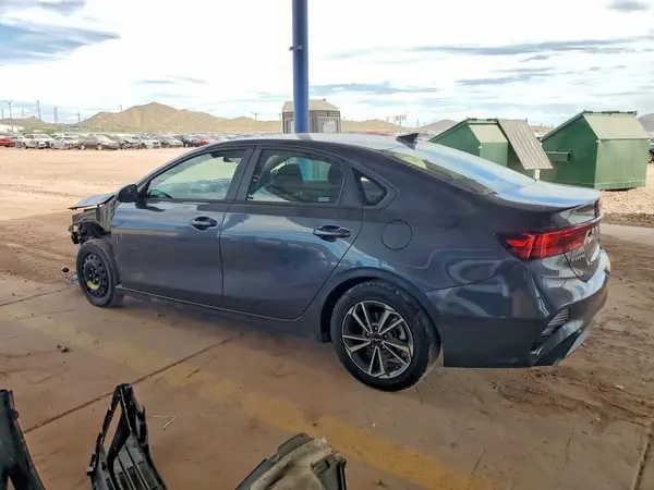 3KPF24AD0PE634925 2023 KIA FORTE - Image 2
