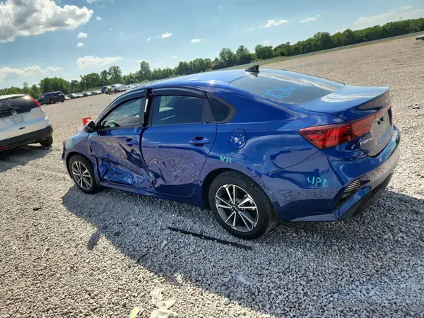 3KPF24AD0PE638389 2023 KIA FORTE - Image 2