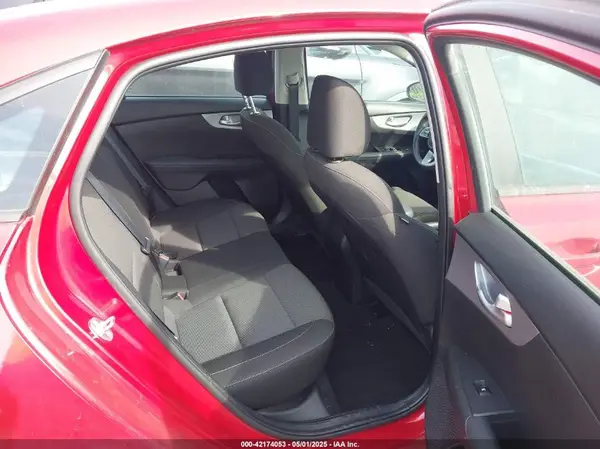 3KPF24AD0PE640546 2023 KIA FORTE - Image 8