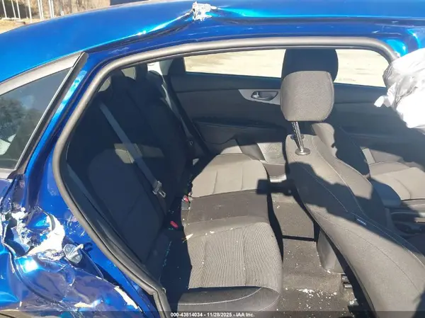 3KPF24AD0PE640949 2023 KIA FORTE - Image 8
