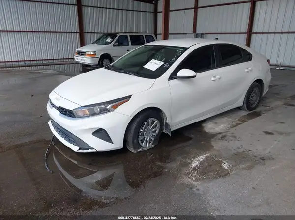 3KPF24AD0PE642071 2023 KIA FORTE - Image 2