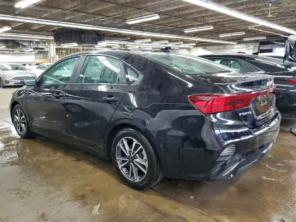 3KPF24AD0PE642779 2023 KIA FORTE - Image 2