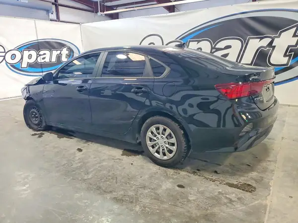 3KPF24AD0PE643897 2023 KIA FORTE - Image 2