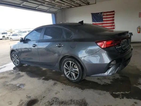 3KPF24AD0PE645116 2023 KIA FORTE - Image 2