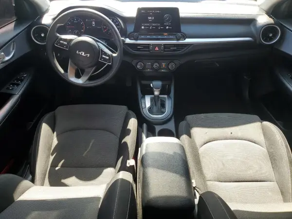 3KPF24AD0PE645116 2023 KIA FORTE - Image 8