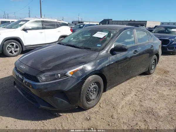3KPF24AD0PE645536 2023 KIA FORTE - Image 2
