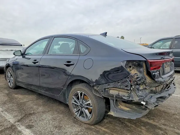 3KPF24AD0PE646802 2023 KIA FORTE - Image 2