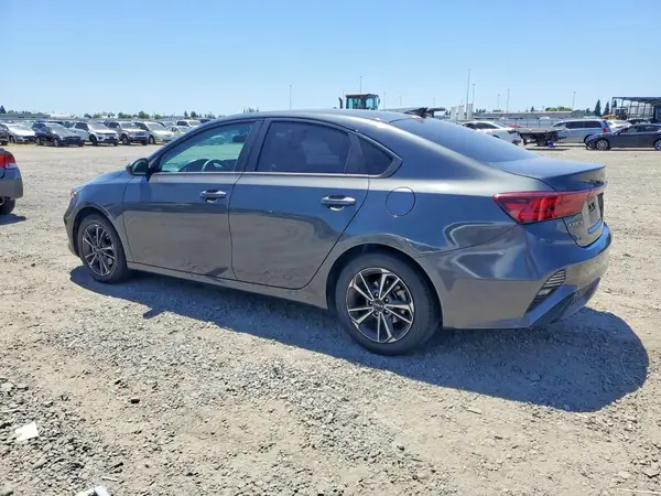 3KPF24AD0PE647335 2023 KIA FORTE - Image 2