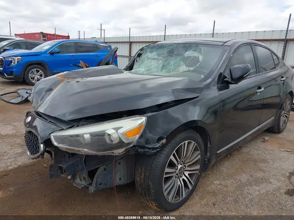 3KPF24AD0PE647478 2023 KIA FORTE - Image 2