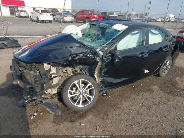 3KPF24AD0PE649022 2023 KIA FORTE - Image 2