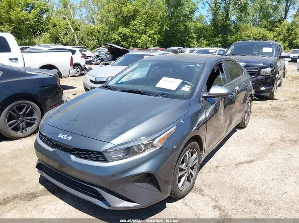 3KPF24AD0PE650137 2023 KIA FORTE - Image 2