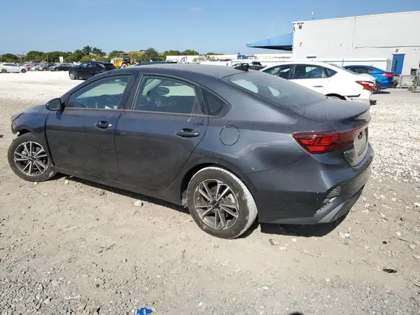3KPF24AD0PE651465 2023 KIA FORTE - Image 2