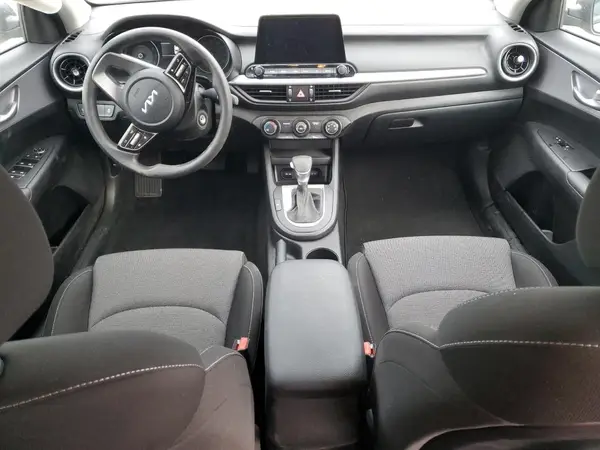 3KPF24AD0PE653460 2023 KIA FORTE - Image 8