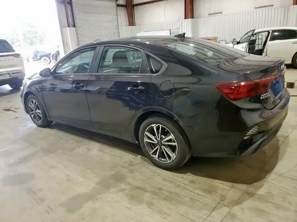 3KPF24AD0PE653670 2023 KIA FORTE - Image 2