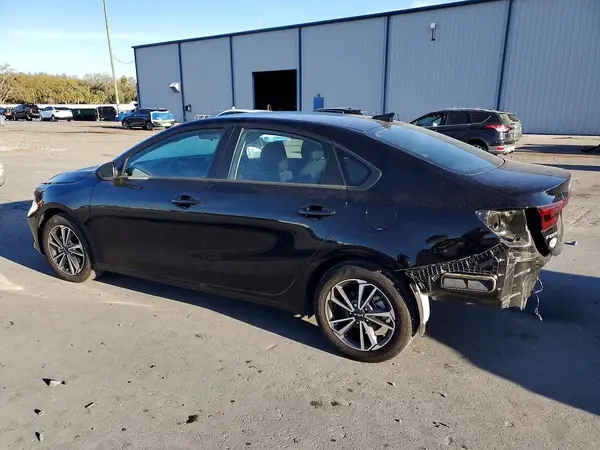 3KPF24AD0PE656827 2023 KIA FORTE - Image 2
