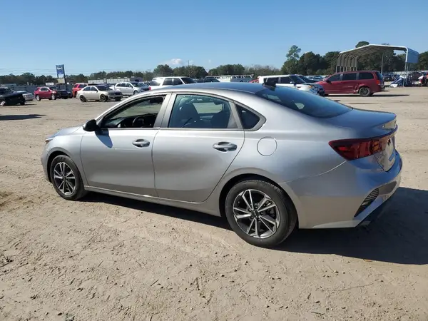 3KPF24AD0PE663986 2023 KIA FORTE - Image 2