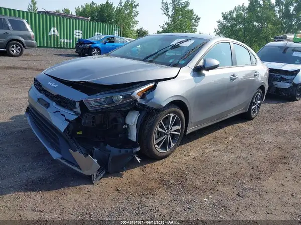 3KPF24AD0PE664717 2023 KIA FORTE - Image 2