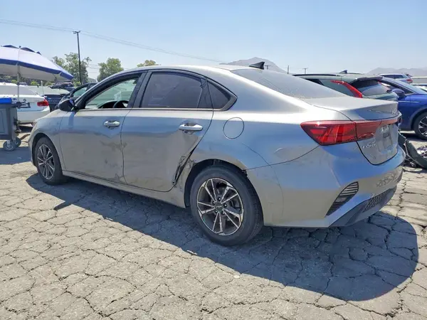 3KPF24AD0PE666256 2023 KIA FORTE - Image 2