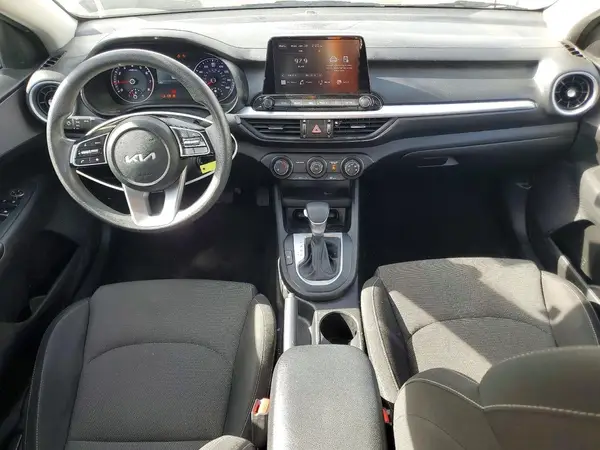 3KPF24AD0PE666936 2023 KIA FORTE - Image 8