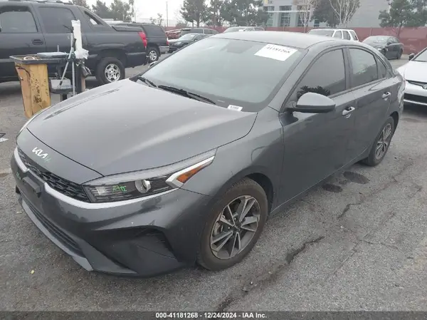 3KPF24AD0PE668928 2023 KIA FORTE - Image 2