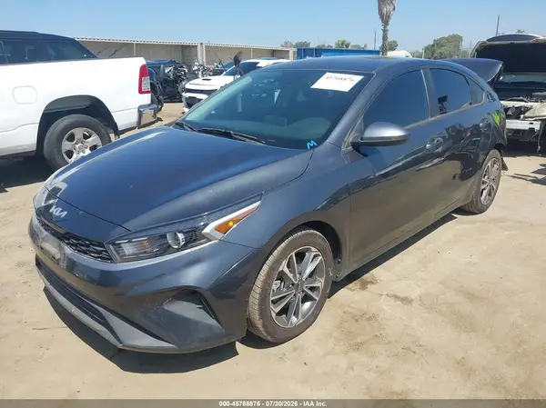 3KPF24AD0PE670551 2023 KIA FORTE - Image 2