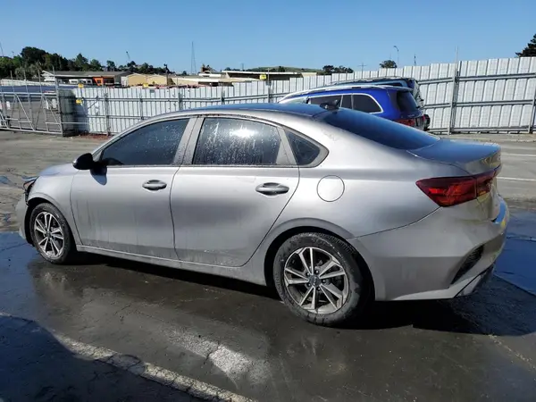 3KPF24AD0PE673739 2023 KIA FORTE - Image 2