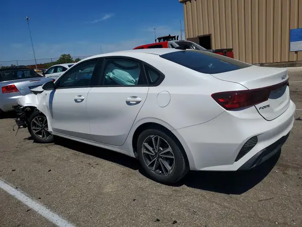 3KPF24AD0PE675460 2023 KIA FORTE - Image 2
