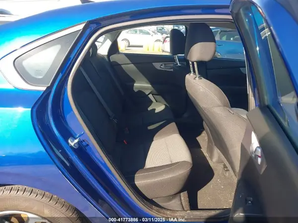 3KPF24AD0PE677807 2023 KIA FORTE - Image 8