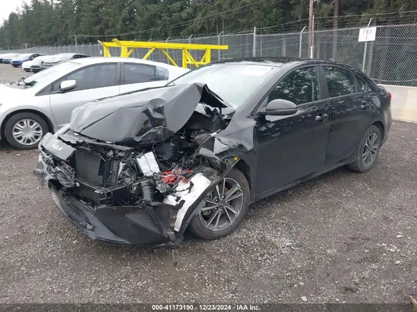 3KPF24AD0PE683350 2023 KIA FORTE - Image 2