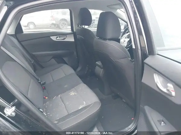 3KPF24AD0PE683350 2023 KIA FORTE - Image 8