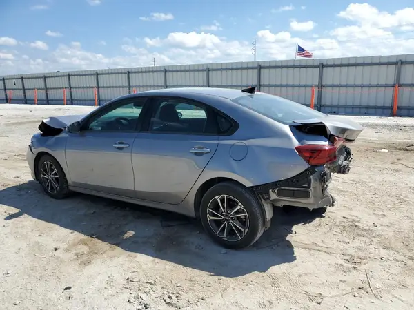 3KPF24AD0PE686183 2023 KIA FORTE - Image 2