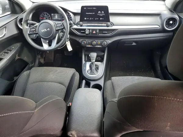 3KPF24AD0PE687415 2023 KIA FORTE - Image 8