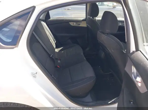 3KPF24AD0PE694784 2023 KIA FORTE - Image 8