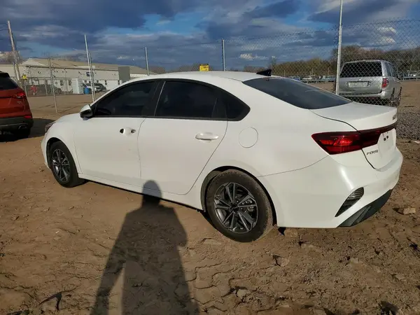 3KPF24AD0PE694882 2023 KIA FORTE - Image 2