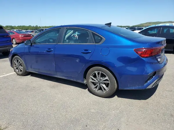 3KPF24AD0PE695045 2023 KIA FORTE - Image 2