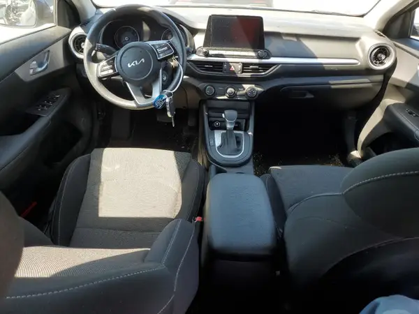 3KPF24AD0PE695045 2023 KIA FORTE - Image 8